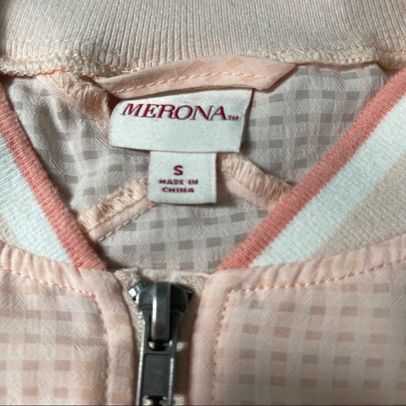 Merona 📌small light pink/coral lightweight zip up jacket. Checkered type design - Picture 5 of 5